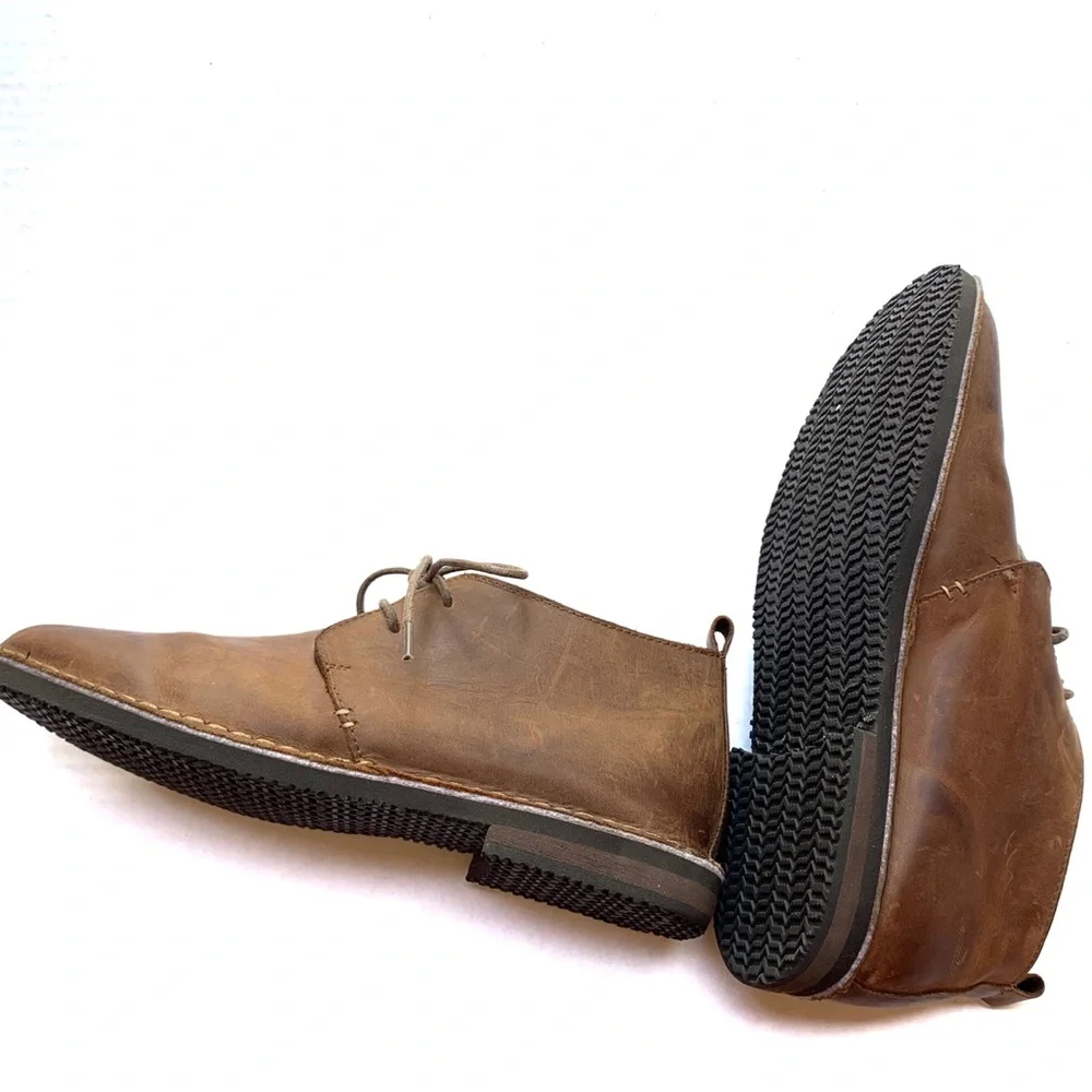 Men's two-eye lace-up shoes in brown, size 12.